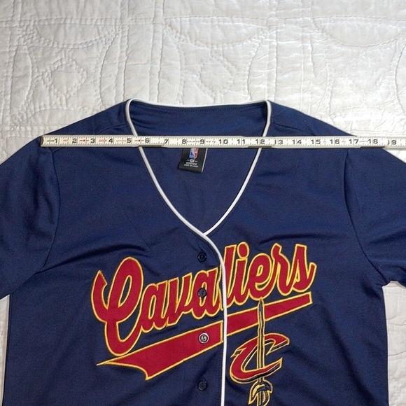 Cleveland Cavaliers M Cropped NBA Jersey Button Front Embroidered #70 Light - Picture 6 of 7